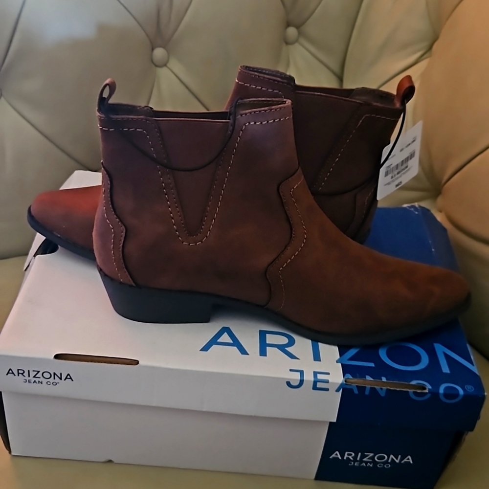 Ankle boots